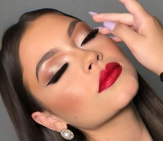 MAQUILLAJE SOCIAL